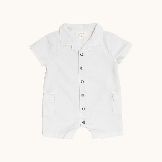 ORGANIC COLLAR JERSEY ROMPERS; 100% Organic Cotton Twill; Made from GOTS-certified organic cotton twill; Press snaps at front and crotch for easy dressing; Patch pockets at the sides; Relaxed fit. 