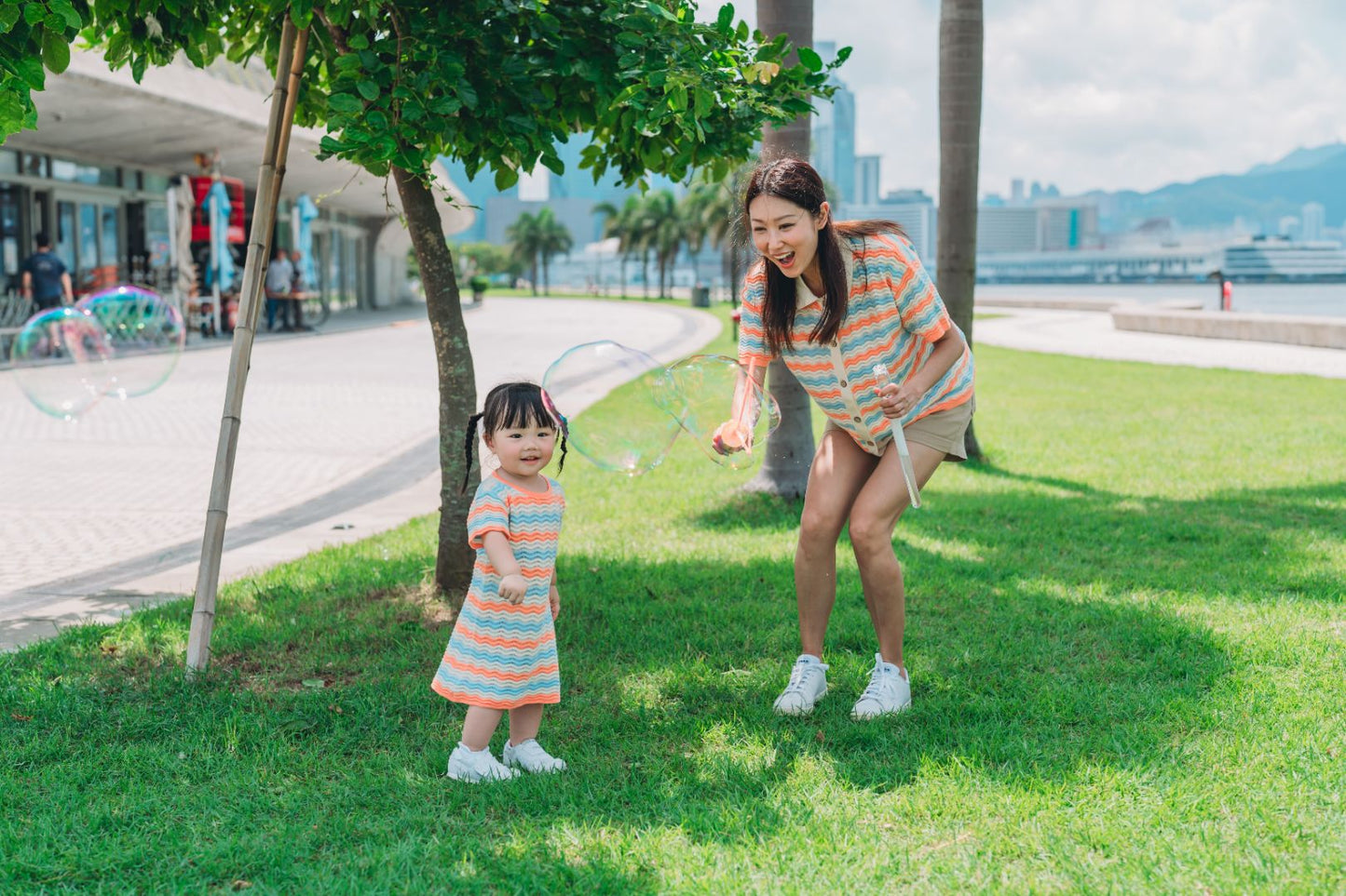 KNITTED WAVY SUMMER DRESS WITH SHORT-SLEEVED SHIRT TWINNING BUNDLE - Petit Smiles