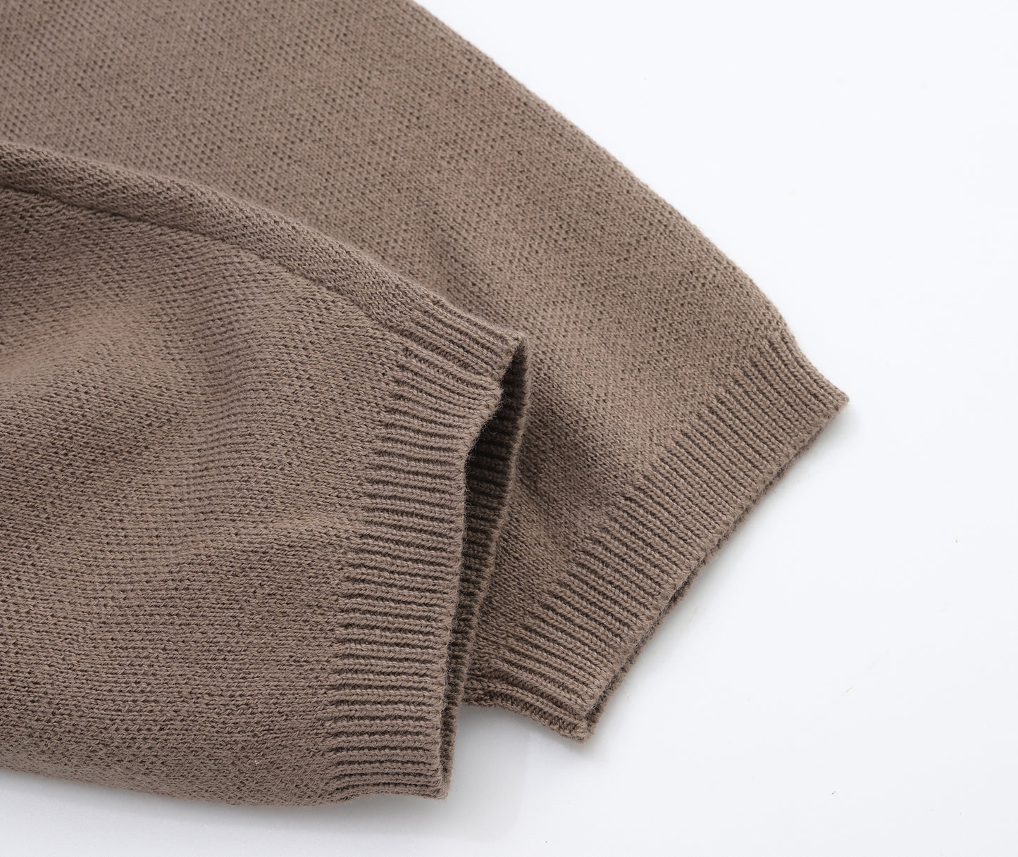 KNITTED PURE PULL OVER WITH PANT - CHOCO; 100% Organic Cotton; Pull Over made from GOTS-certified organic cotton; Rib finish at neck, cuffs and hem; Dropped shoulder; Relaxed fit.