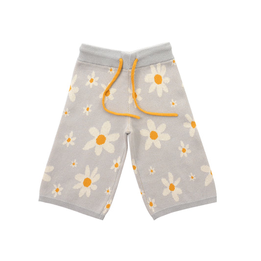 ORGANIC PANT - FLORAL; 100% Organic Cotton; Jacquard Pull Over made from GOTS-certified organic cotton; 'Floral' Jacquard pattern; Elastic waistband; With an elastic insert and contrast colour drawstring; Model wears size 3.