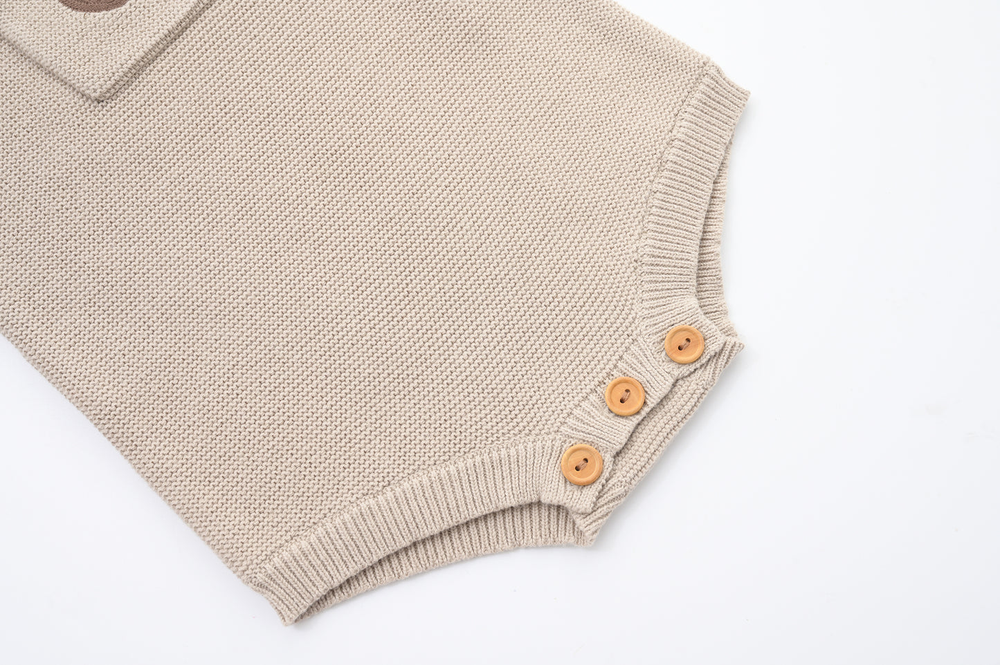 KNITTED CHOCO PULL OVER WITH BEIGE SINGLESUIT; 100% Organic Cotton; Pull Over made from GOTS-certified organic cotton; Rib finish at neck, cuffs and hem; Dropped shoulder; Relaxed fit.