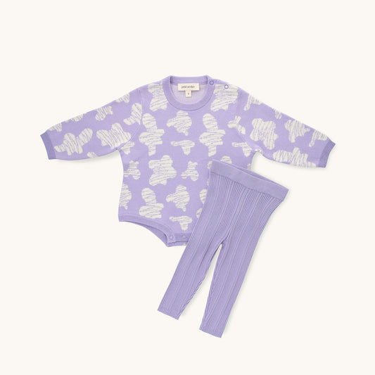 KNITTED SPOTS ROMPER WITH LEGGING- TARO; 100% Organic Cotton; Jacquard Romper made from GOTS-certified organic cotton; 'TARO SPOTS' Jacquard pattern; Rib hem at neck, cuffs and leg opening; Features convenient press snaps at the crotch for effortless dressing; Oversized fit. 
